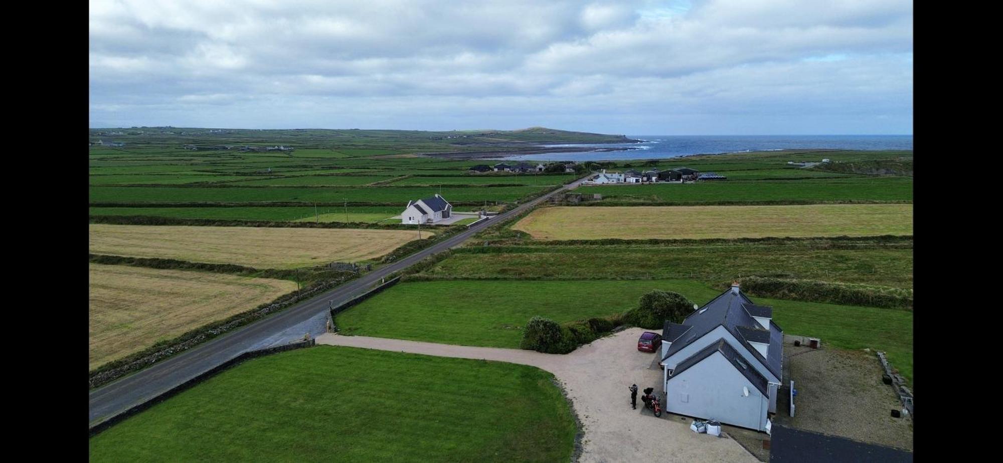 Cois Na Mara Bridges Of Ross V15 T677 Bed & Breakfast Kilbaha Exterior foto